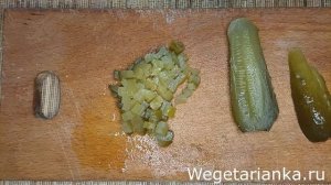 Салат Оливье вегетарианский рецепт с колбасой Лучше оригинала.mp4