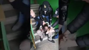 Лайфхак как разбудить пьяного;)