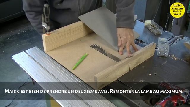 Mini traineau de coupe pour scie sur table