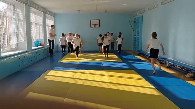 Монетов П.В. урок физкультуры 3 класс МБОУ "СОШ № 3 г. Челябинск" смотреть онлайн