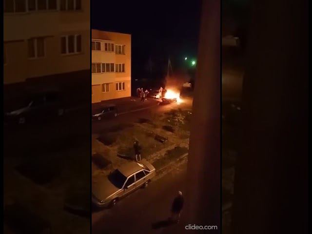 Неизвестные ночью подожгли автомобиль под Коломной. Жители в шоке. Ищем очевидцев происшествия.