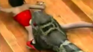 Анаконда съел человека