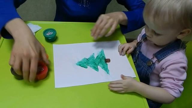 Рисуем пальчиковыми красками елку. смотреть онлайн