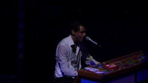 MIKA - Relax (Take it Easy) (live clip) w/piano