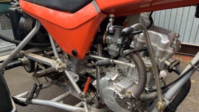 Зачем этому мотоциклу 3 огромных колеса смотреть онлайн