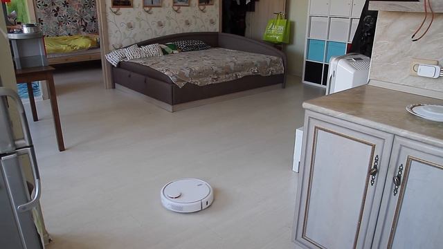 Как содержать пол в чистоте? Робот пылесос Xiaomi Mi Robot Vacuum Cleaner смотреть онлайн