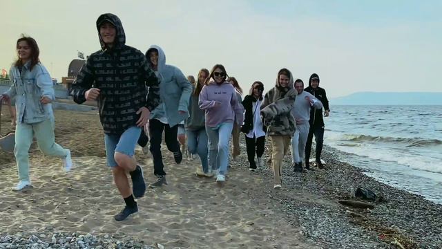 Нехорошо человеку быть одному