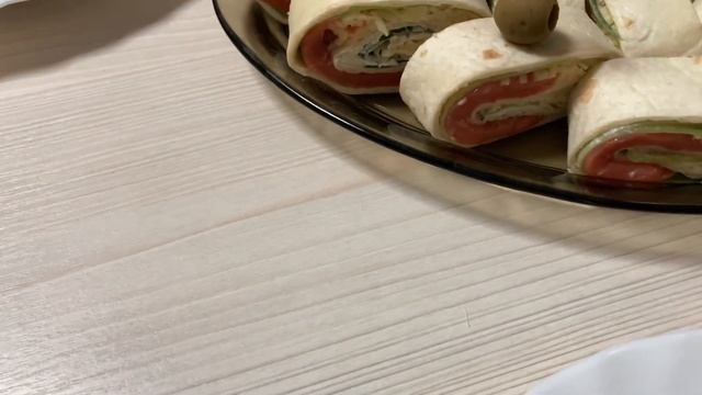 VLOG//ПРАЗДНИК ДЛЯ ДЕТЕЙ| НОВОГОДНИЙ СТОЛ| НОВЫЙ ГОД смотреть онлайн