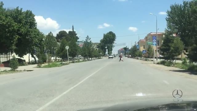 Центральная улица города Исфары (кучаи Маркази) 05.06.2017 смотреть онлайн