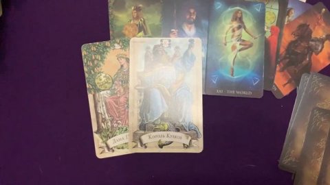 Мужчина на пороге. С чем идет? Принимать ли его?