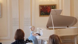 Беркович "На опушке", Р. Шуман "Смелый наездник" (Маргоше 5 лет)