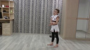 Как научиться делать колесо дома (часть 1)