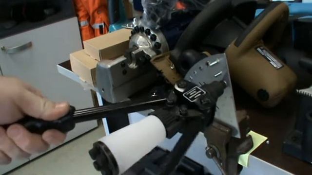 Инструмент для вытяжной заклепки ЗВ-204 смотреть онлайн