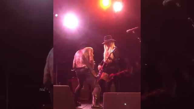 Orianthi and dave navarro