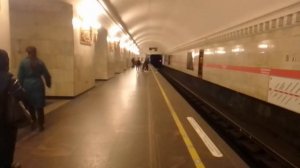 Станция метро "ВЛАДИМИРСКАЯ"