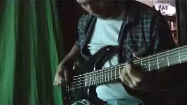 Ibanez Soundgear 5 cuerdas смотреть онлайн