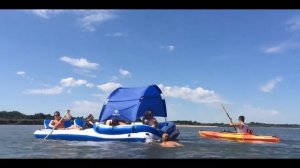 Надувной матрас для всей семьи. Надувной остров.