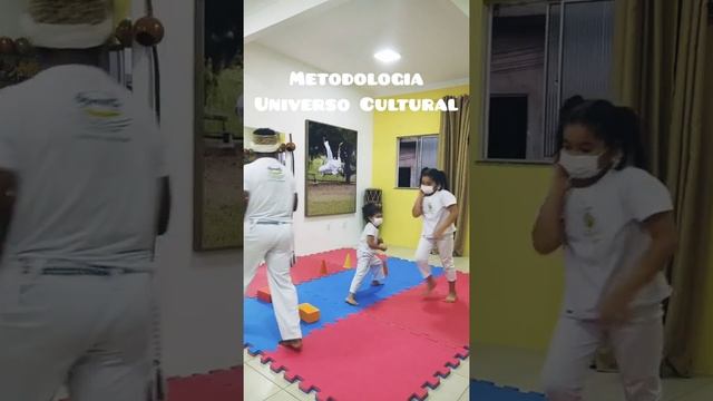 Aula de Capoeira para Crianças - aquecimento lúdico