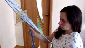 326 Ткачество пояса на бердо.mp4