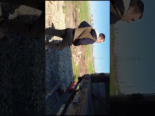 Итеко. Выгрузка на стройке. смотреть онлайн