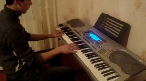 на синтезаторе "Генералы песчаных карьеров"