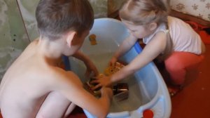 чем занять детей. игры с водой