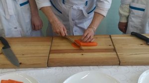 «Способы базовой нарезки овощей Julienne»