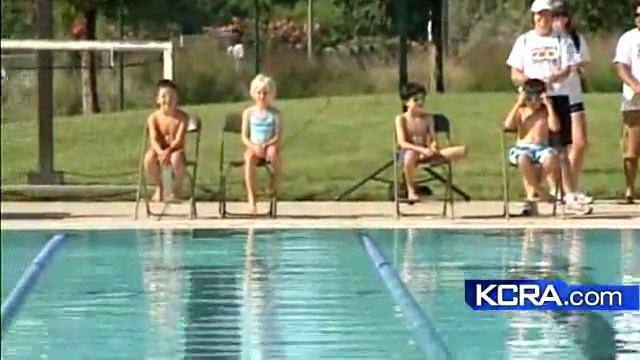 Kids Ages 4-17 Compete In Triathlon смотреть онлайн