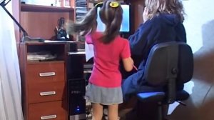 Брошенные дети часто живут с родителями.avi