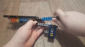 пистолет из лего