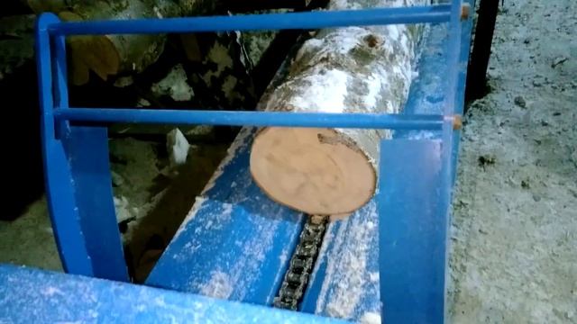 Где-то в Сибири. Зима, ночь, мороз. Пилорама - бревнопил. Пихта на лафет. смотреть онлайн