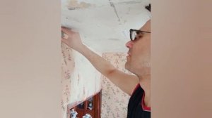 Минусы потолочной плитки из ПВХ