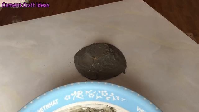 Great Idea Cement Craft  - Turn rags into beautiful flower pots