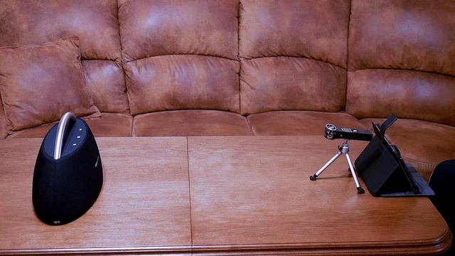 Harman Kardon GOPLAY vs. SONY SRS BTX500 - test głośników bluetooth смотреть онлайн