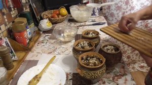 МЯСО С ГРИБАМИ В ГОРШОЧКАХ ПО-РУССКИ!!!