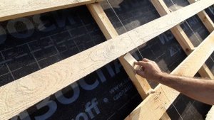 ЧАСТЬ 2/3. Как ПЕРЕКРЫТЬ КРЫШУ на ДАЧНОМ ДОМЕ.