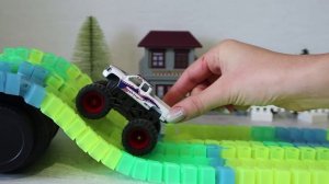 Тренировка монстр - трака к гонкам. Пожарная машина. Игрушечные машины.