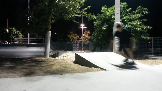 Skateplaza marousi Kyriakos Petrakos trick смотреть онлайн