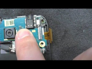 Устранение смещения шлейфа нового дисплея. Смартфон HTC x310e Titan