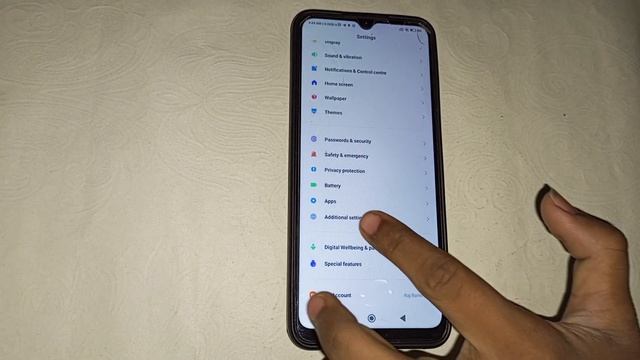 Redmi 10 display setting, Redmi 10 me display size kaise increase kare смотреть онлайн