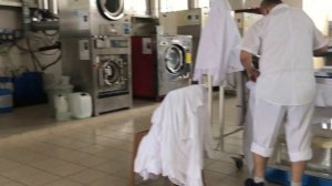 Гладильный цех в прачечной