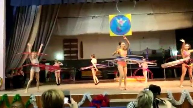 Цирковая студия "Надежда". Новый год 2020 смотреть онлайн