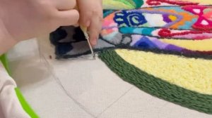 Ковровая вышивка. Делаю элемент косичка ковровой иглой. #ковровая вышивка #ковроваявышивкаиглой