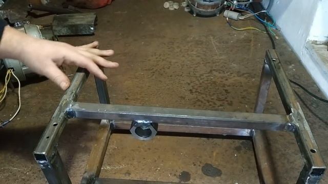 Циркулярная пила своими руками из двигателя от стиралки (Часть 1) Circular saw from washing machin смотреть онлайн