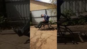 маятниковое кресло- качалка.
