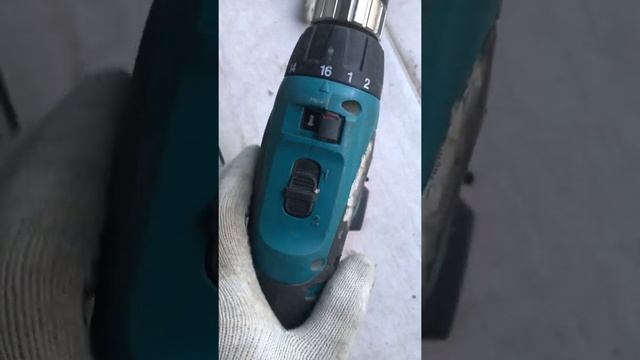 Makita 6317D