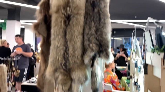 ВОЛШЕБНИЦА - Ярмарка мистических вещей?♀️?♀️?? смотреть онлайн