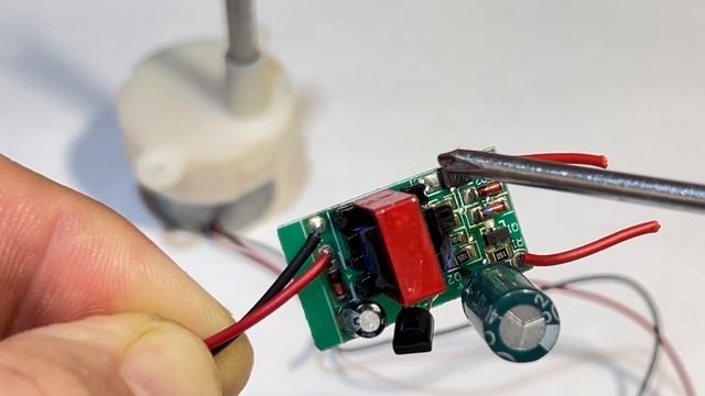 Светодиодная Диско лампа.Как она устроена и что там внутри смотреть онлайн