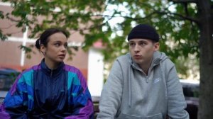 НОВАЯ ПАЦАНКА : устроили ДРАКУ | подкаты на улице | жесткое наказание