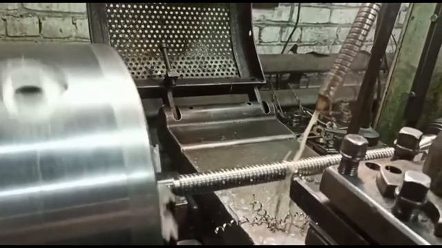 Нарезание трапецеидальной резьбы